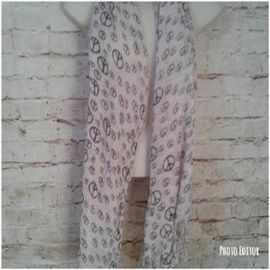 Women's  scarf